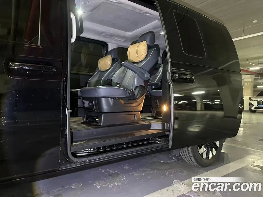 Hyundai Staria 2025 из KR, фото 2