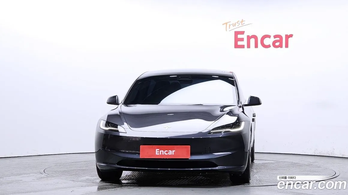 Tesla Model 3 — фото 5