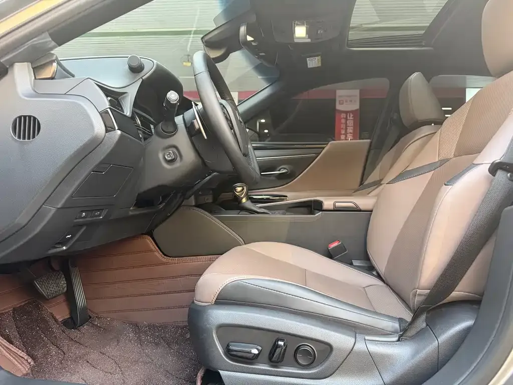 Lexus ES 2024 из CN, фото 7