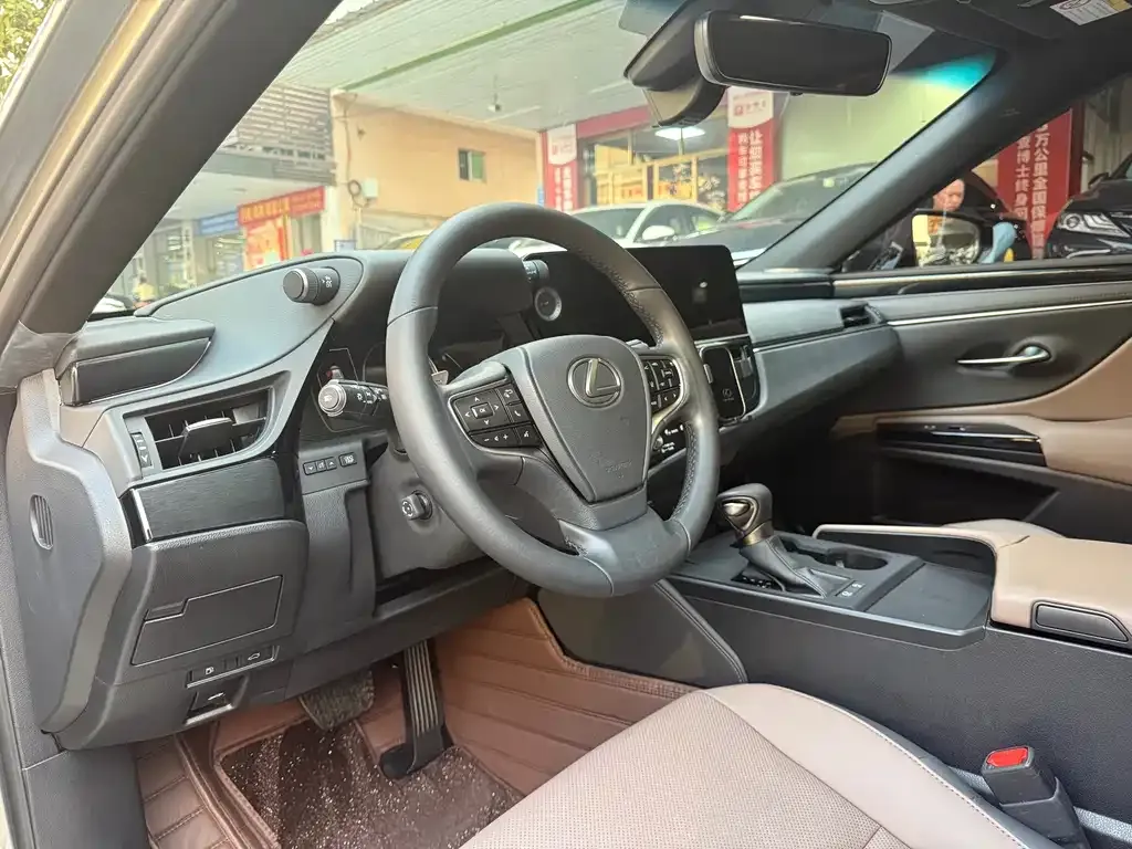 Lexus ES 2024 из CN, фото 8