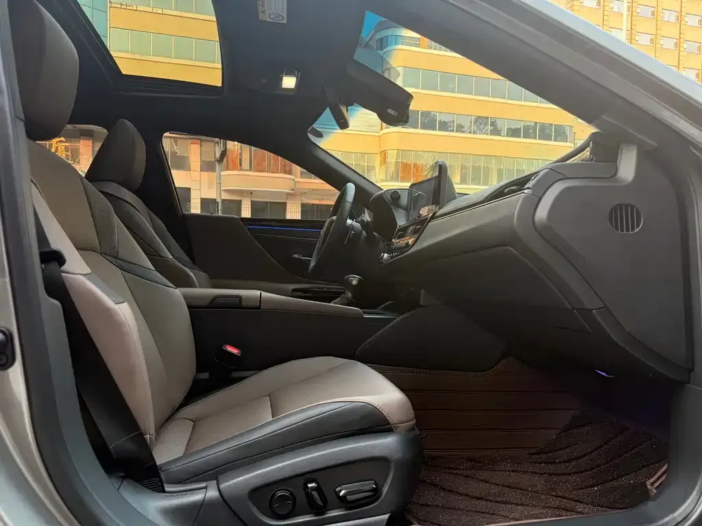 Lexus ES 2024 из CN, фото 4