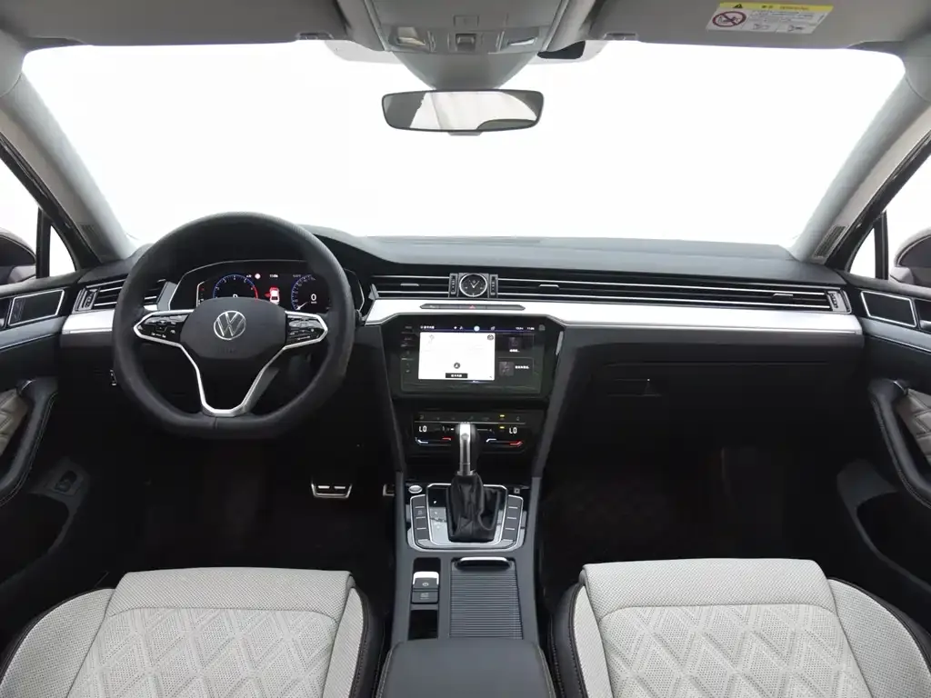 Volkswagen Magotan 2023 из CN, фото 7
