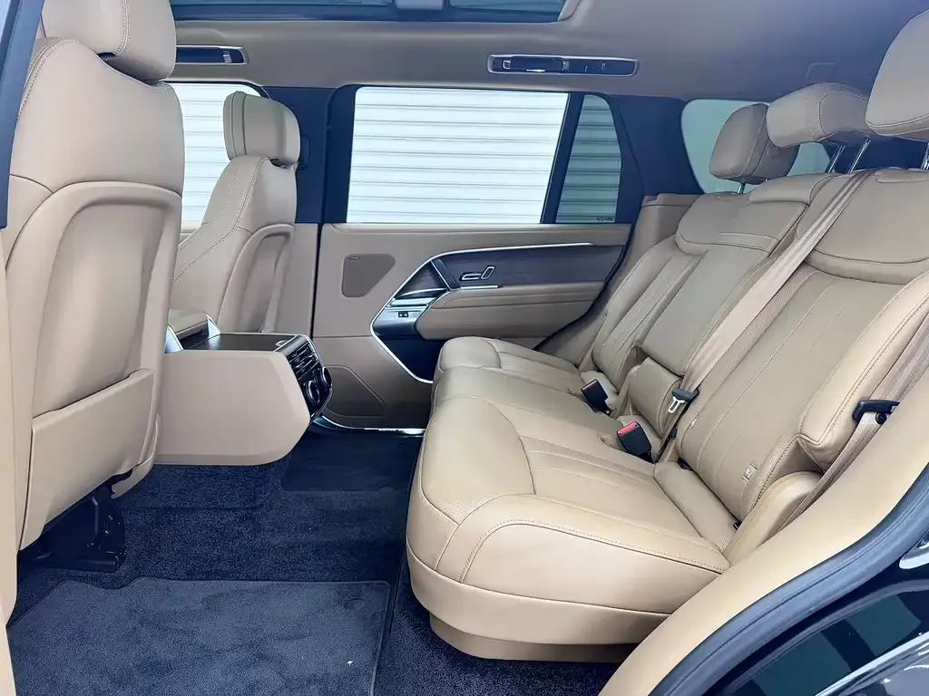 Land Rover Range Rover 2025 из CN, фото 8