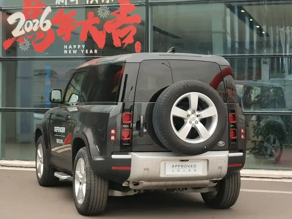 Land Rover Defender — фото 10