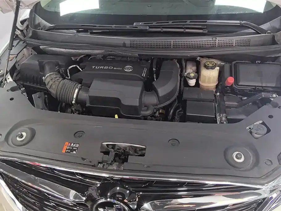 Buick GL8 2022 из CN, фото 9