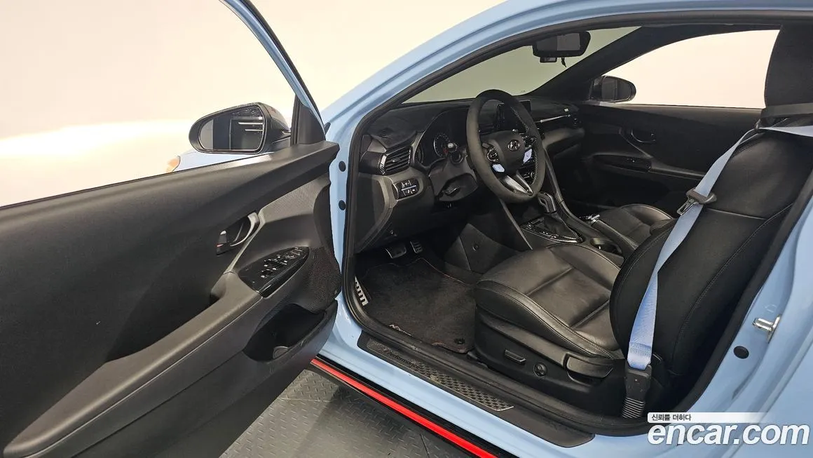 Hyundai Veloster — фото 9
