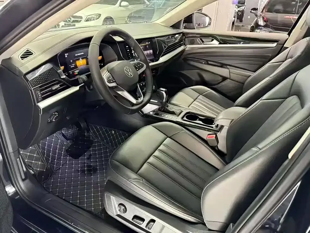 Volkswagen Passat 2022 из CN, фото 4