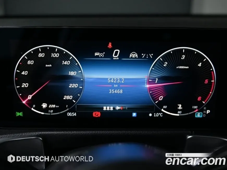 Mercedes-Benz GLB-Class 2024 из KR, фото 2