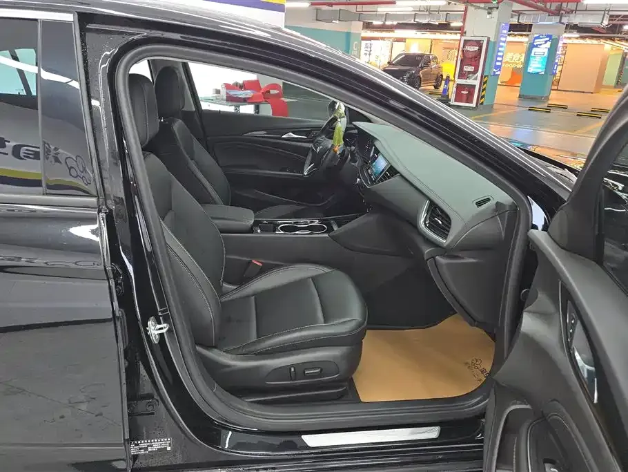 Buick Regal — фото 10