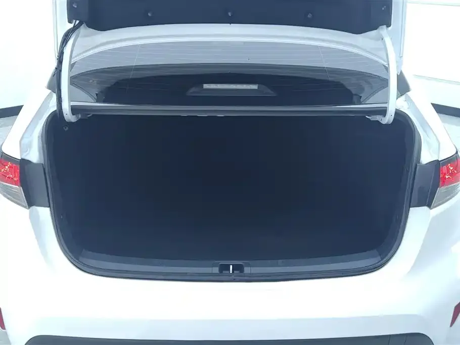 Toyota Levin 2024 из CN, фото 3