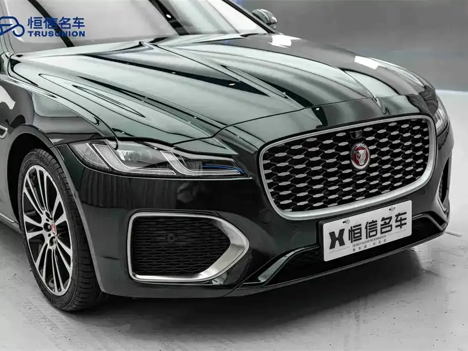 Jaguar XFL — фото 10
