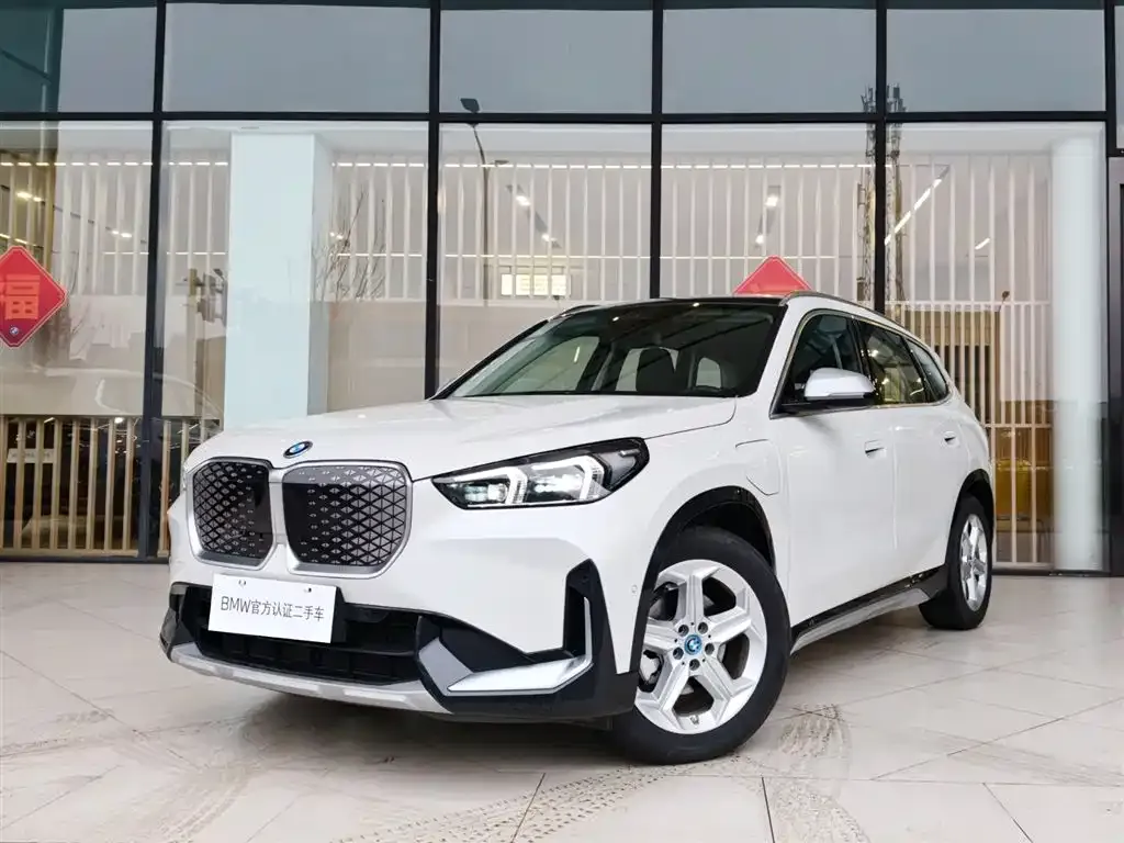 BMW iX1 2025 из CN, фото 1