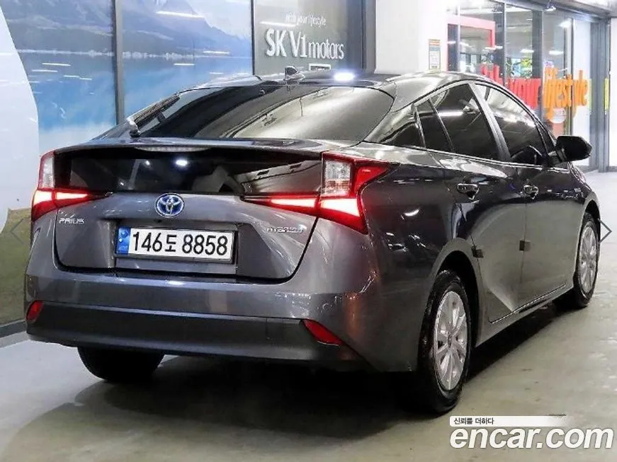 Toyota Prius 2022 из KR, фото 8
