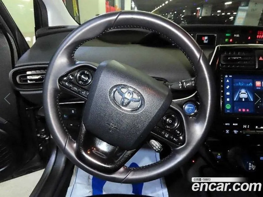 Toyota Prius 2022 из KR, фото 9