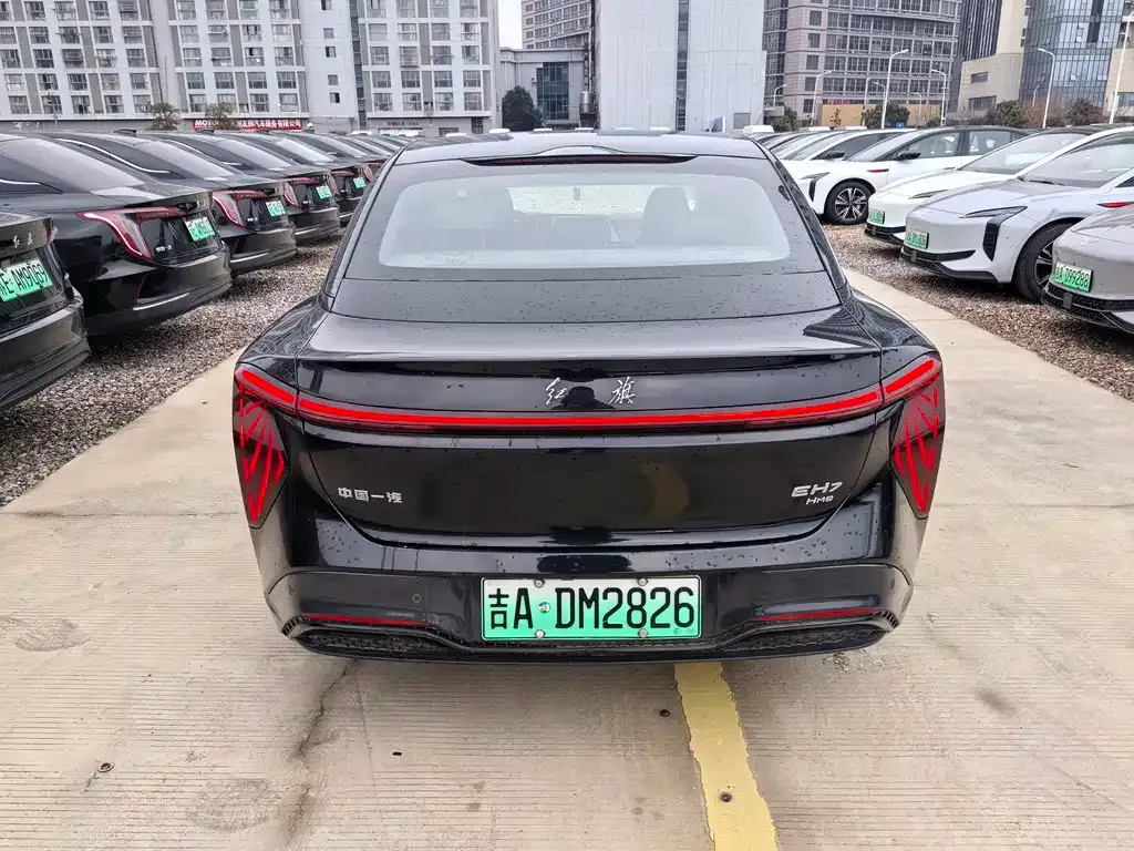 Hongqi EH7 — фото 10