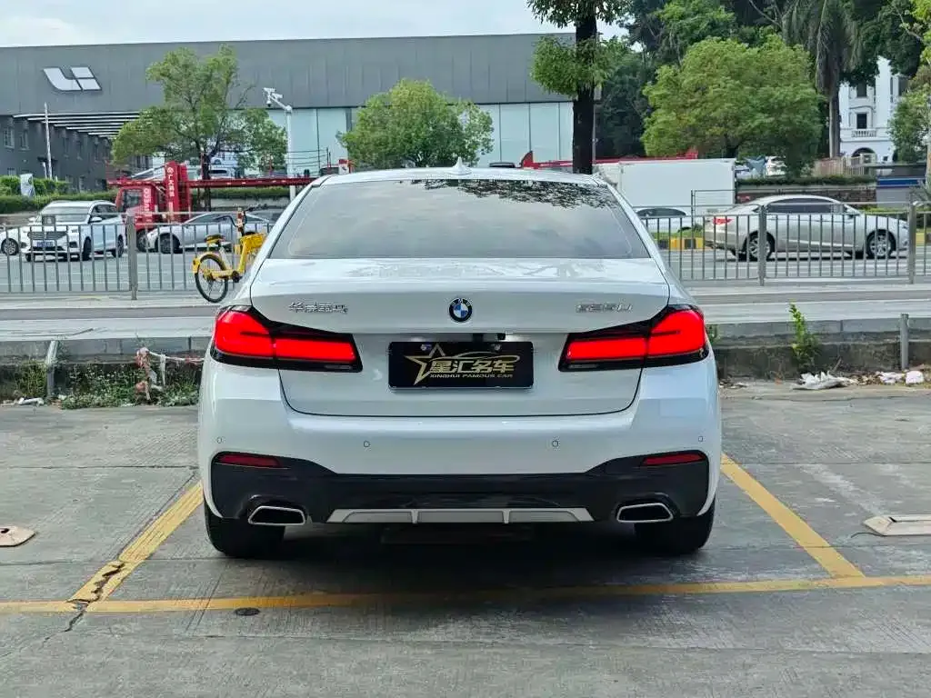 BMW 5 Series — фото 10