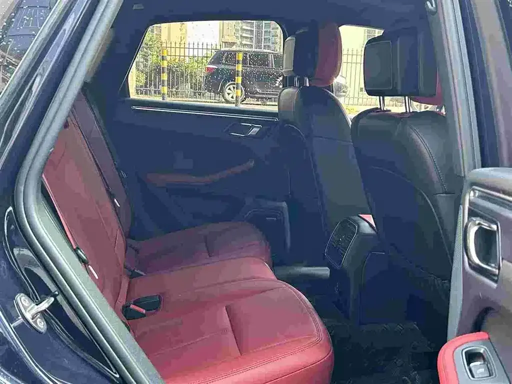 Porsche Macan 2021 из CN, фото 9