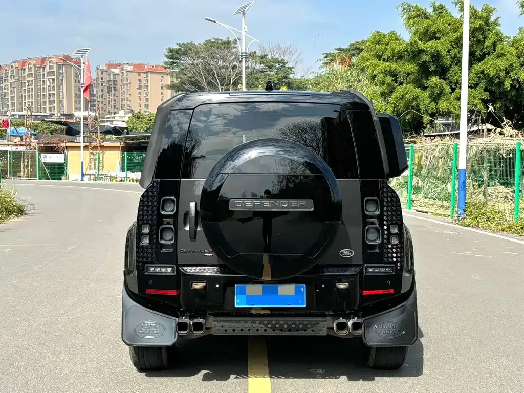 Land Rover Defender — фото 8