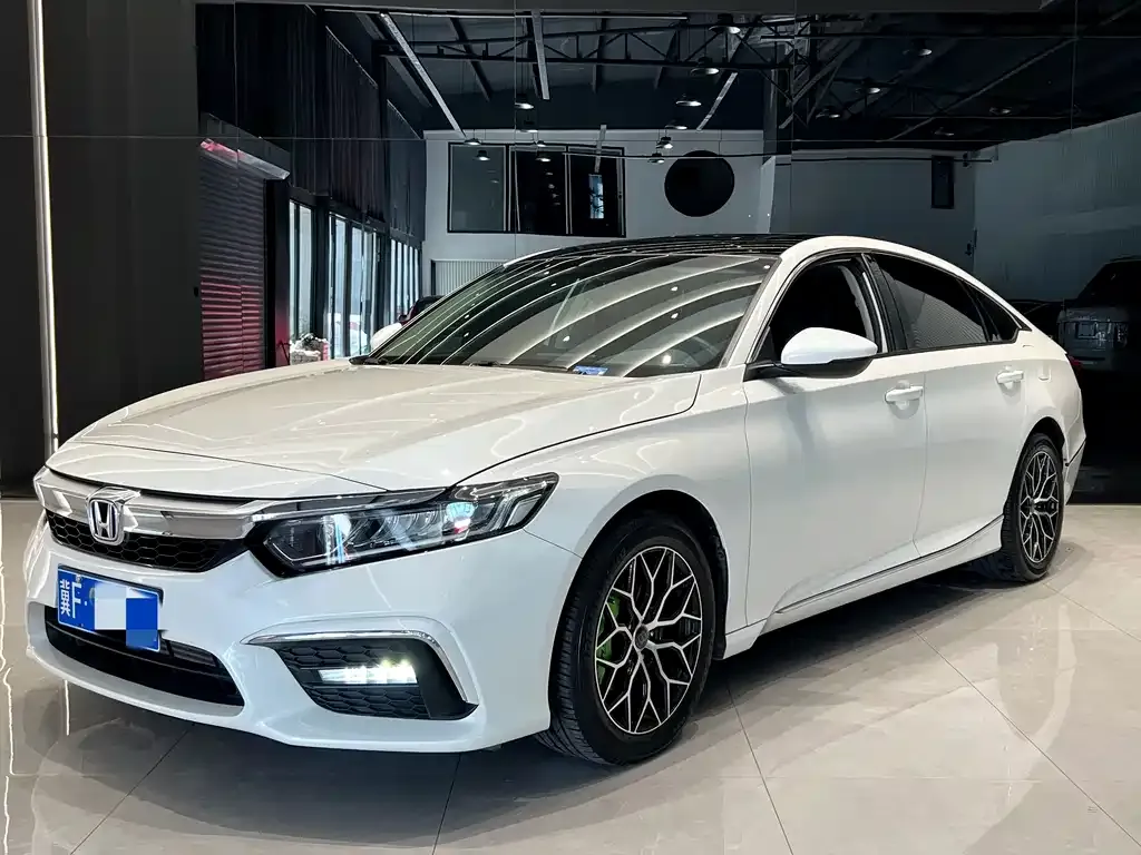 Honda Inspire — фото 1