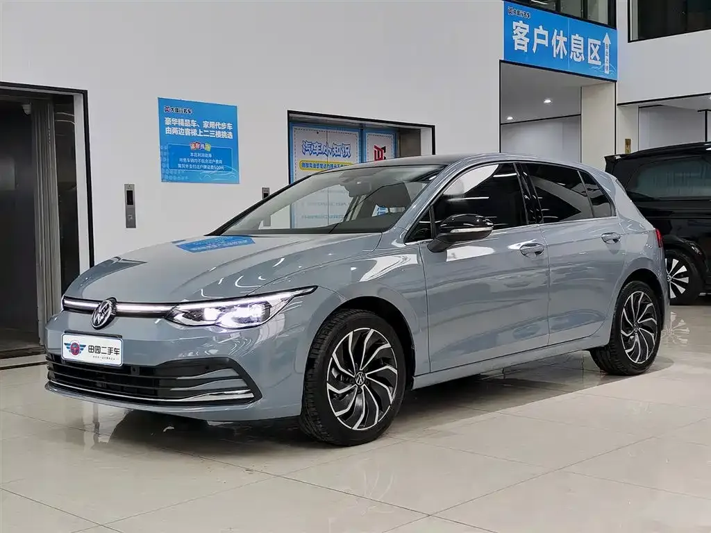 Volkswagen Golf 2025 из CN, фото 1