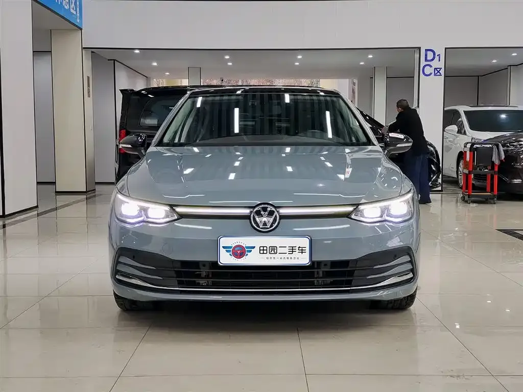 Volkswagen Golf 2025 из CN, фото 3