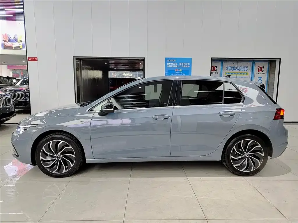 Volkswagen Golf 2025 из CN, фото 8