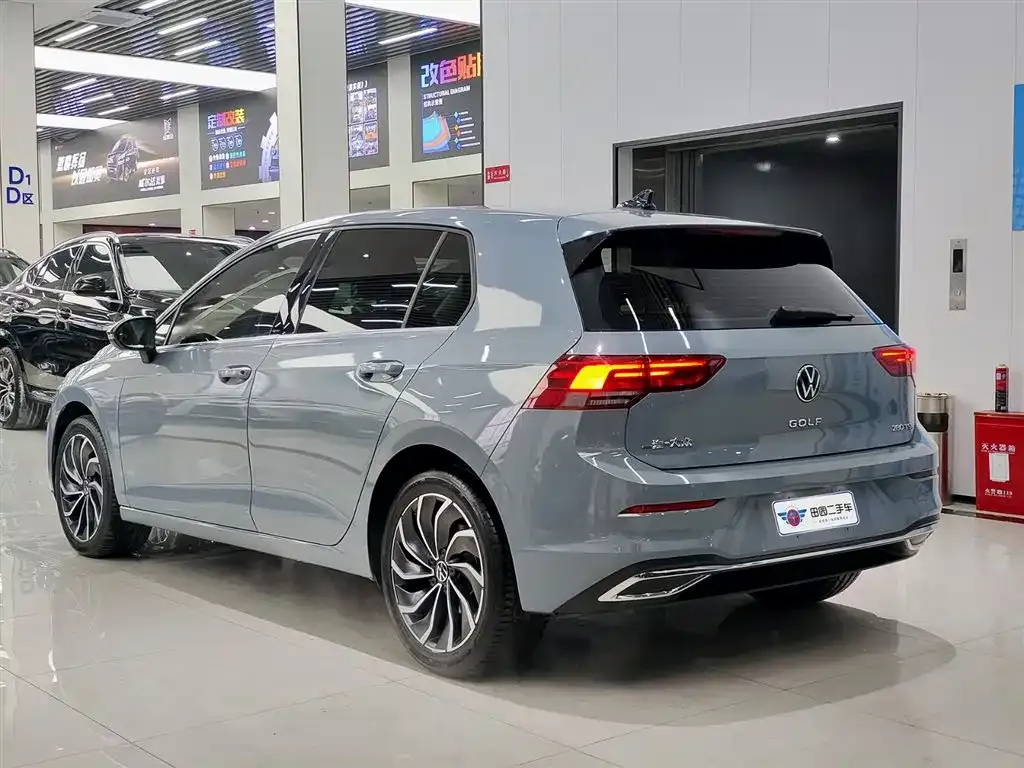 Volkswagen Golf 2025 из CN, фото 9