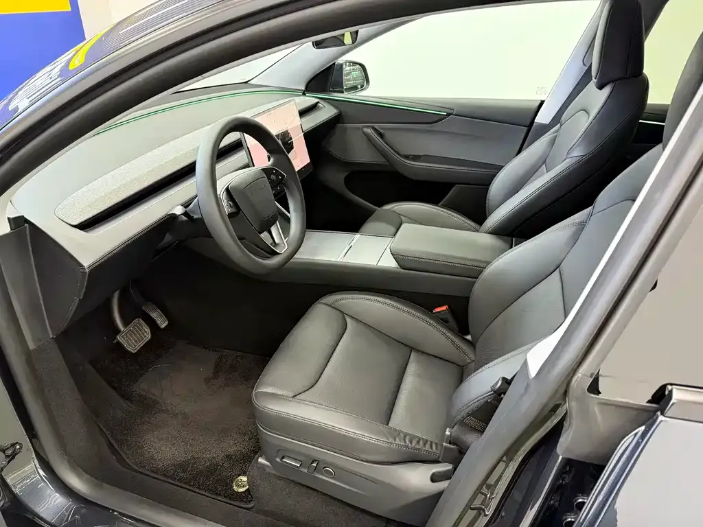 Tesla Model Y 2025 из CN, фото 9