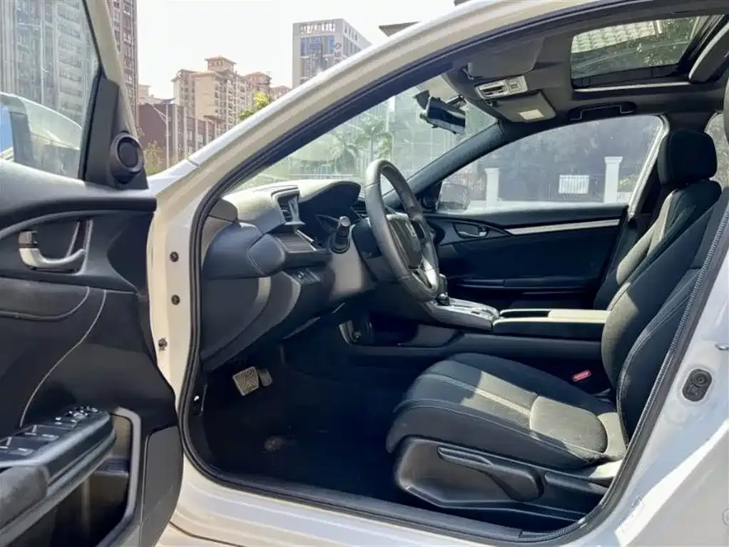 Honda Civic 2022 из CN, фото 6