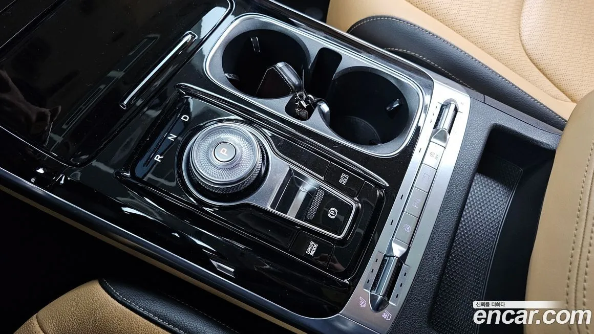Kia Carnival — фото 10