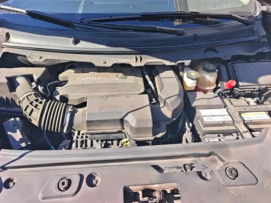 Buick GL8 2023 из CN, фото 6