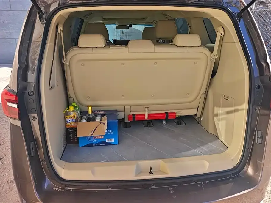 Buick GL8 2023 из CN, фото 3