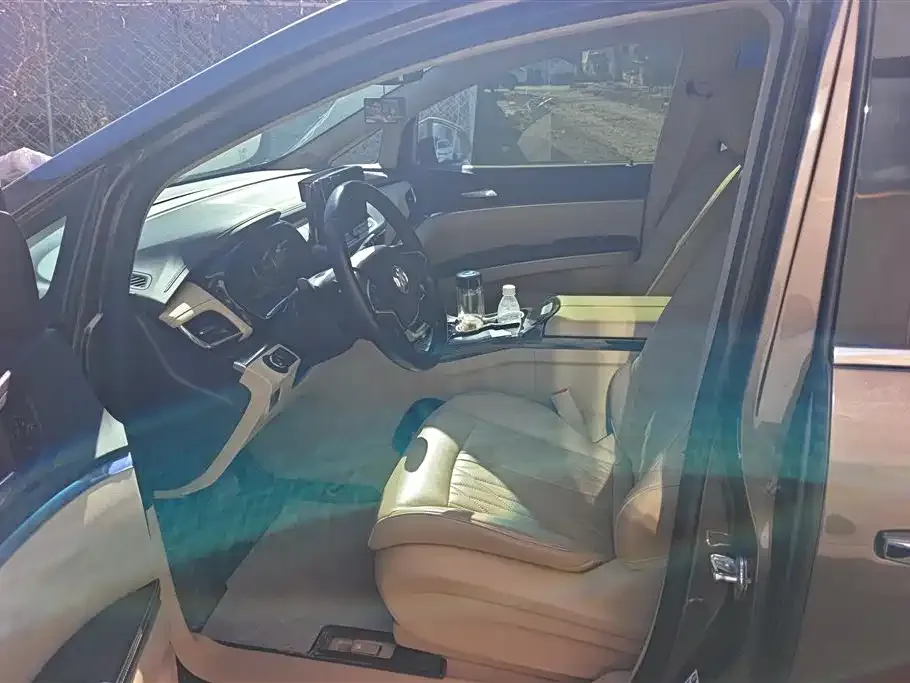 Buick GL8 2023 из CN, фото 5