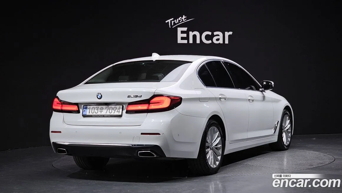 BMW 5-Series 2021 из KR, фото 2