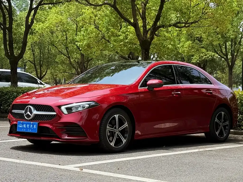 Mercedes-Benz A-Class — фото 1
