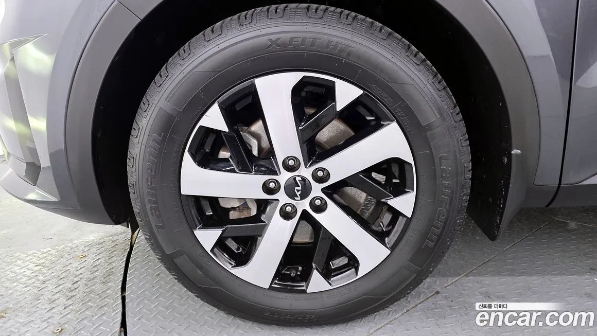 Kia Sorento — фото 10