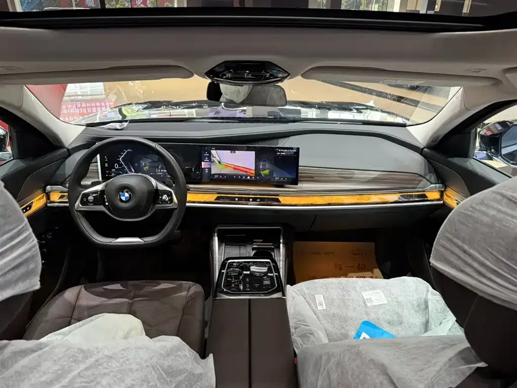 BMW 7 Series 2026 из CN, фото 2