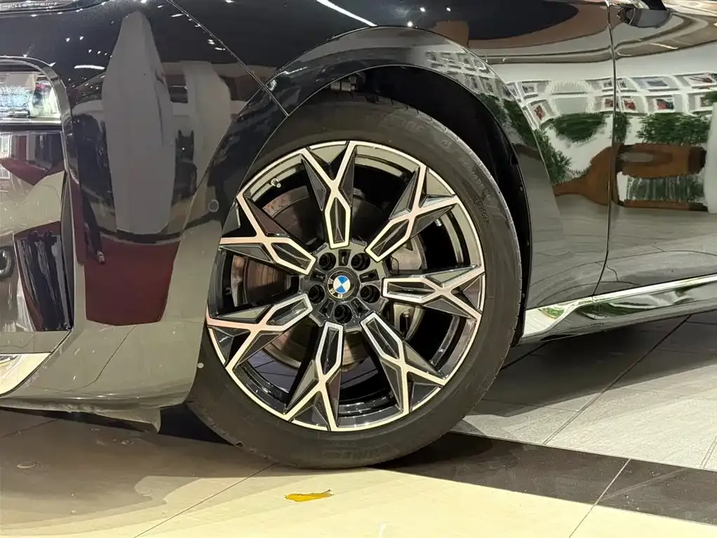 BMW 7 Series 2026 из CN, фото 3