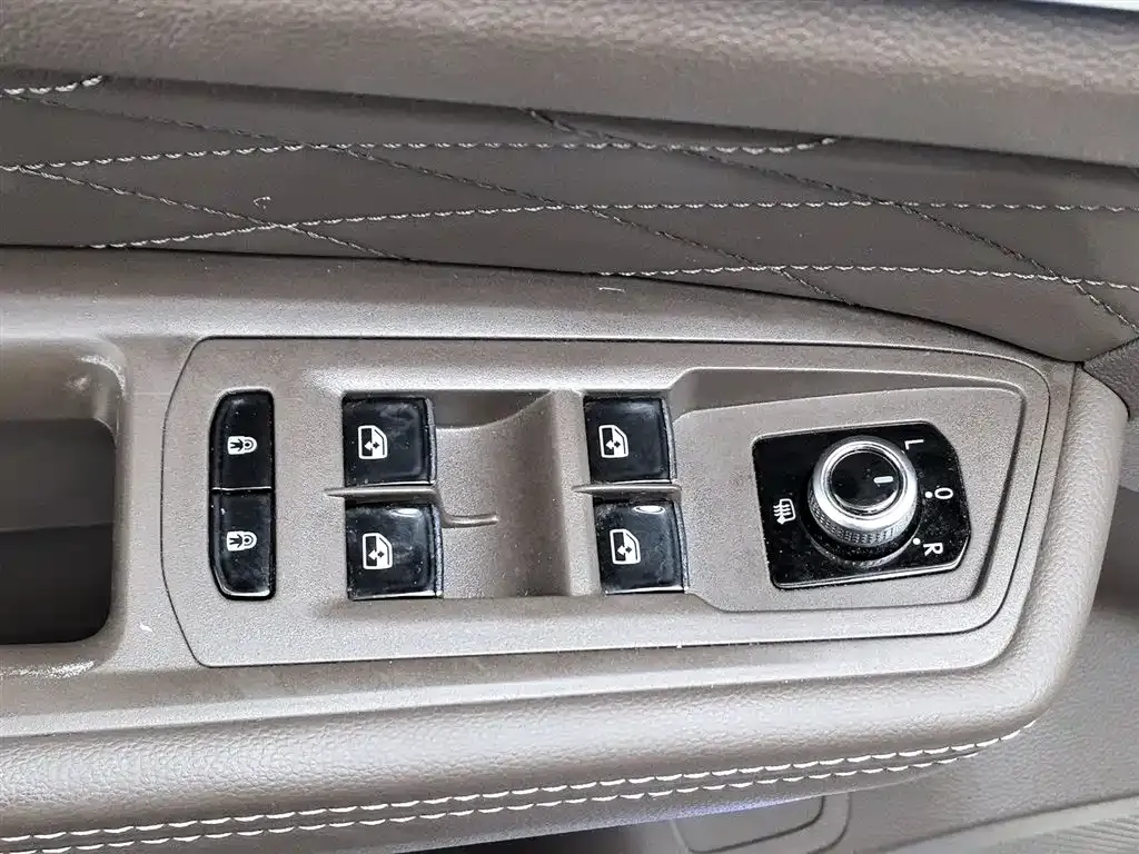 Volkswagen Viloran 2021 из CN, фото 9