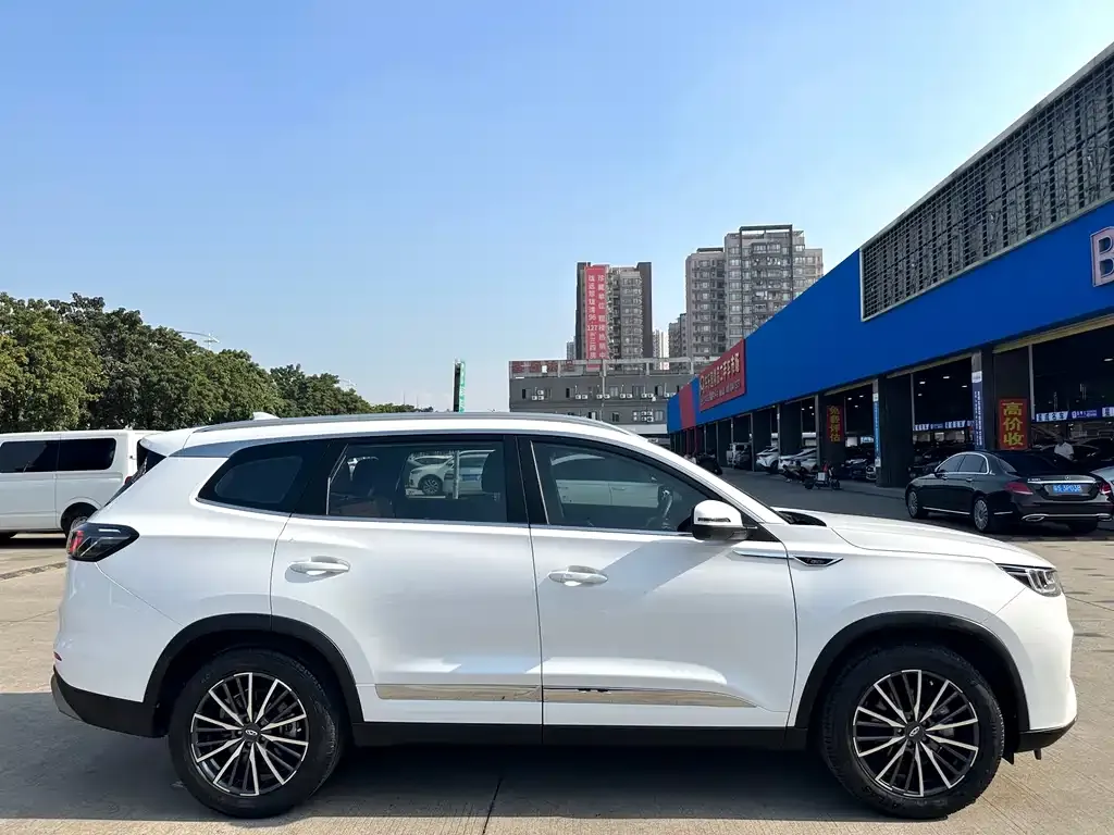 Chery Tiggo 8 PLUS — фото 6
