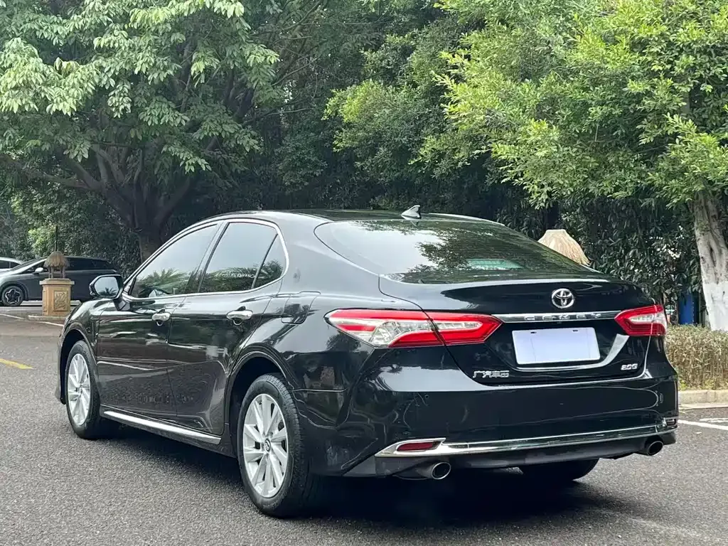 Toyota Camry 2024 из CN, фото 2