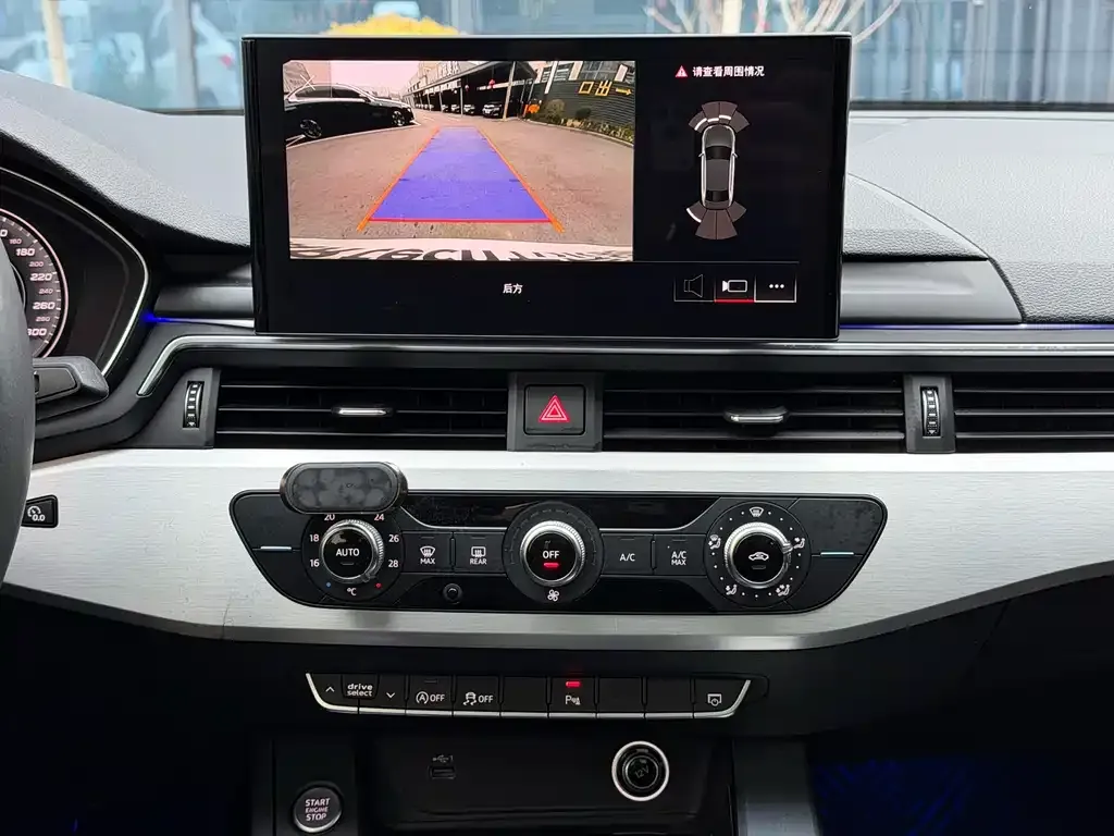 Audi A4L 2021 из CN, фото 8