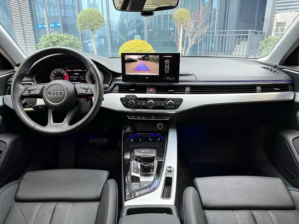 Audi A4L 2021 из CN, фото 10