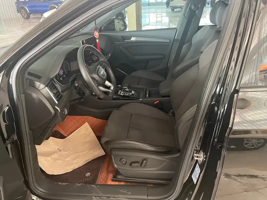 Audi Q5L Sportback 2023 из CN, фото 9