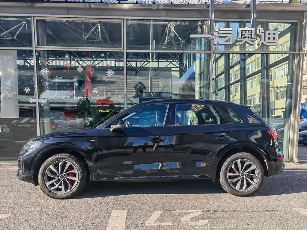 Audi Q5L 2025 из CN, фото 3