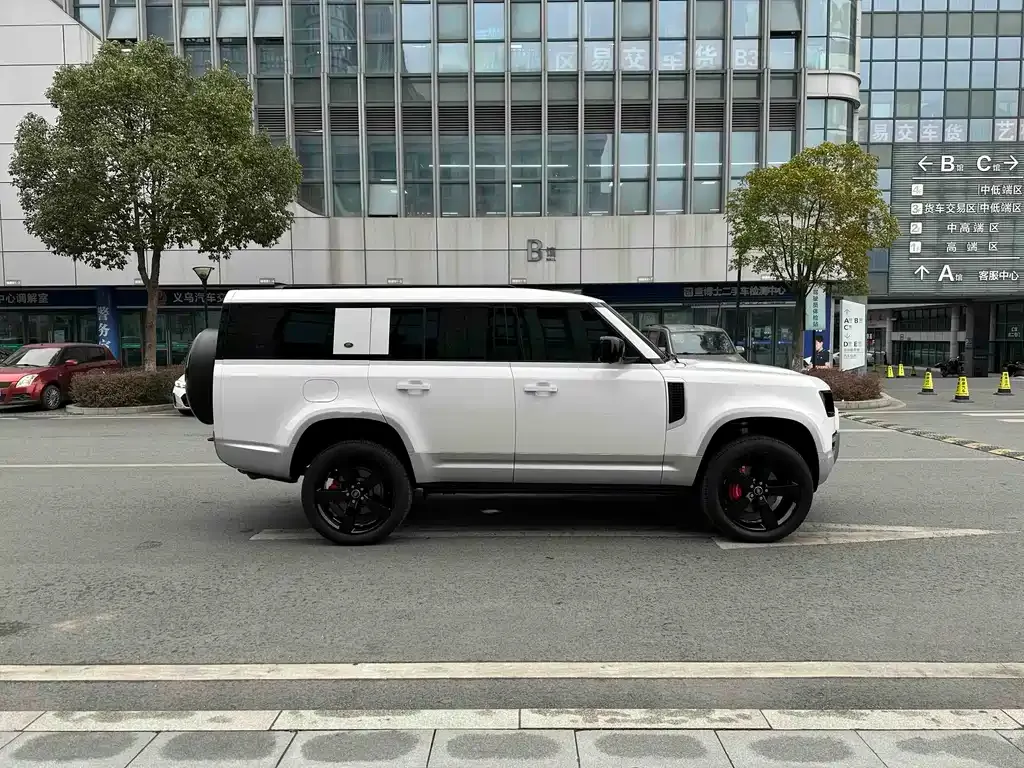 Land Rover Defender 2022 из CN, фото 8