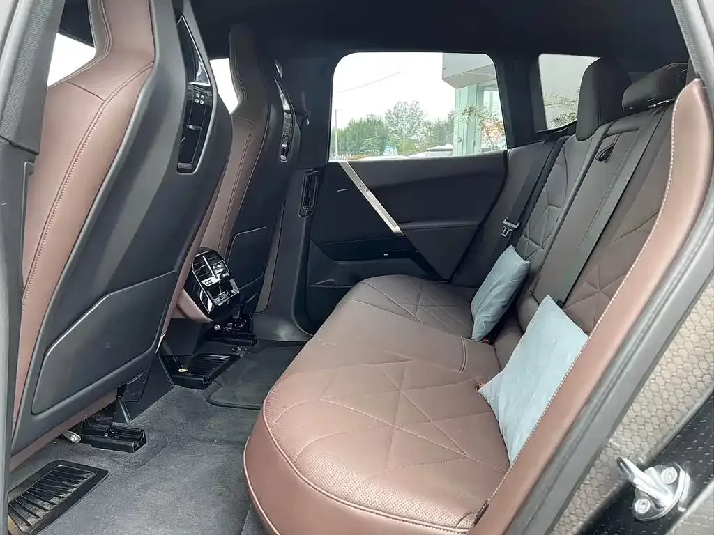 BMW iX 2023 из CN, фото 3