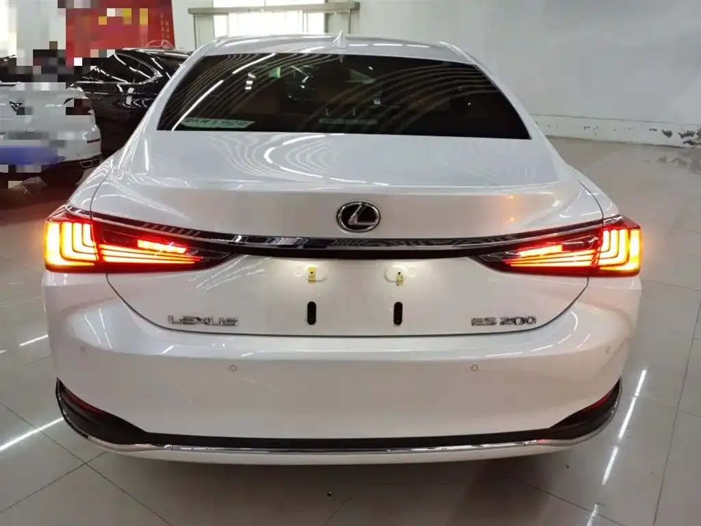 Lexus ES 2023 из CN, фото 9