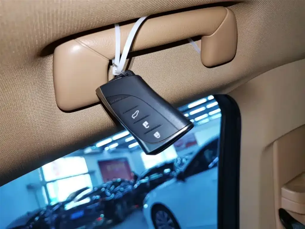 Lexus ES 2023 из CN, фото 8