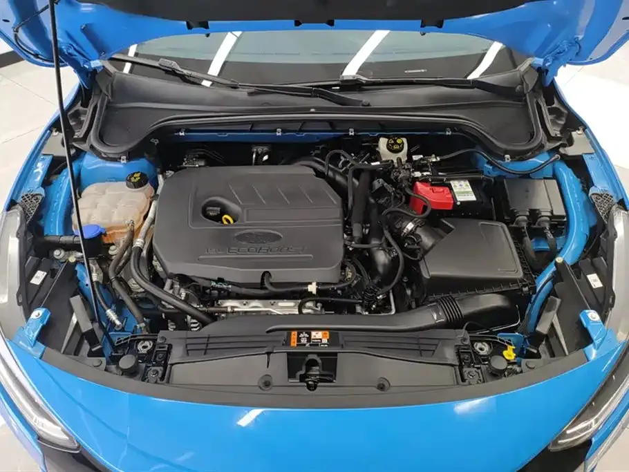Ford Focus 2023 из CN, фото 3